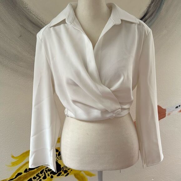 Zara cropped blouse.  Zipper closure on side.  Size XS. - Picture 1 of 6